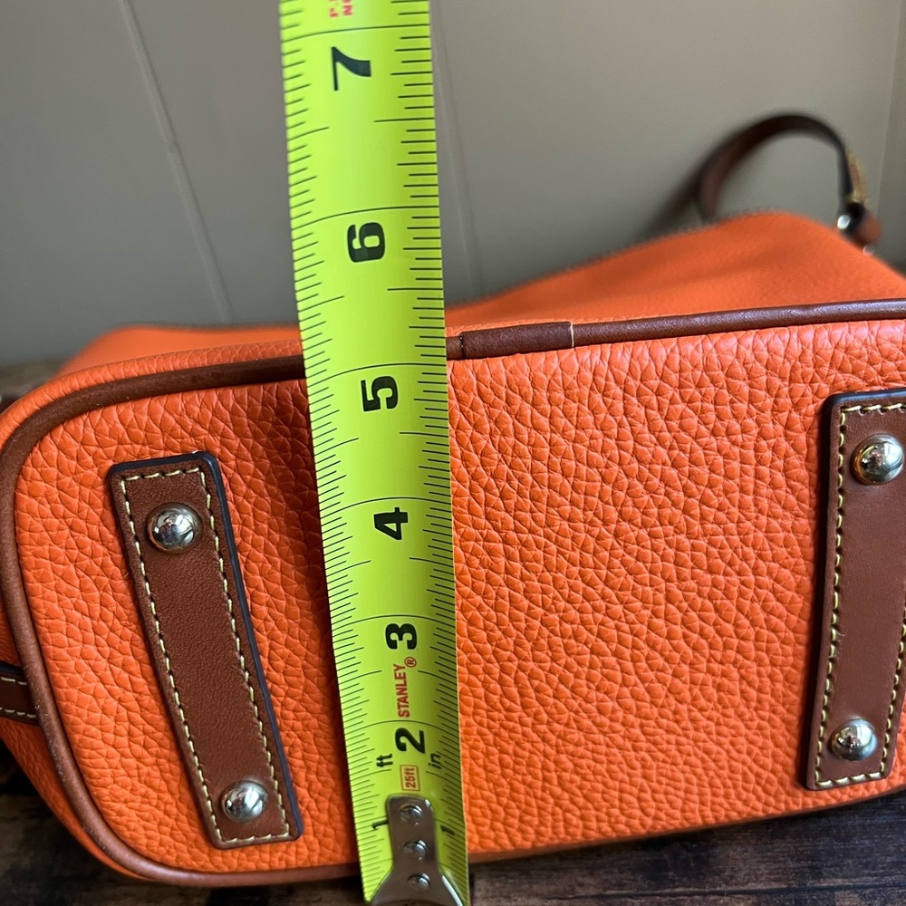 Dooney & Bourke Zip Sac in Clementine Pebble Leather Crossbody Bag - Picture 12 of 16